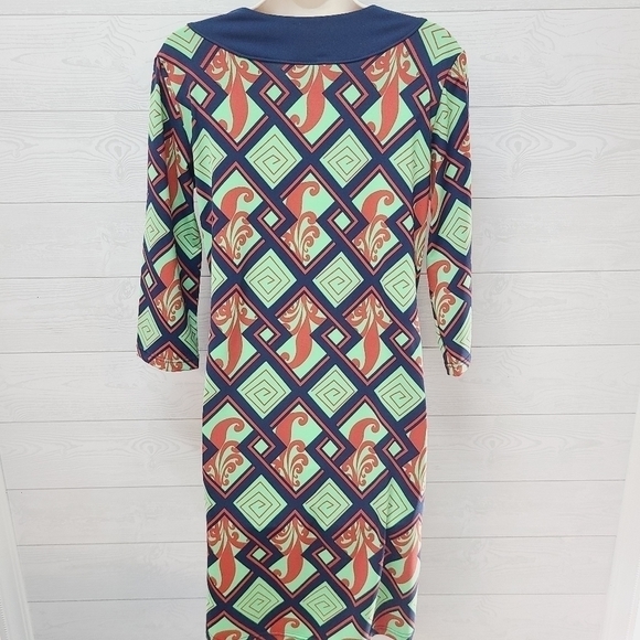 Tracy Negoshian Shift Dress - Picture 6 of 8